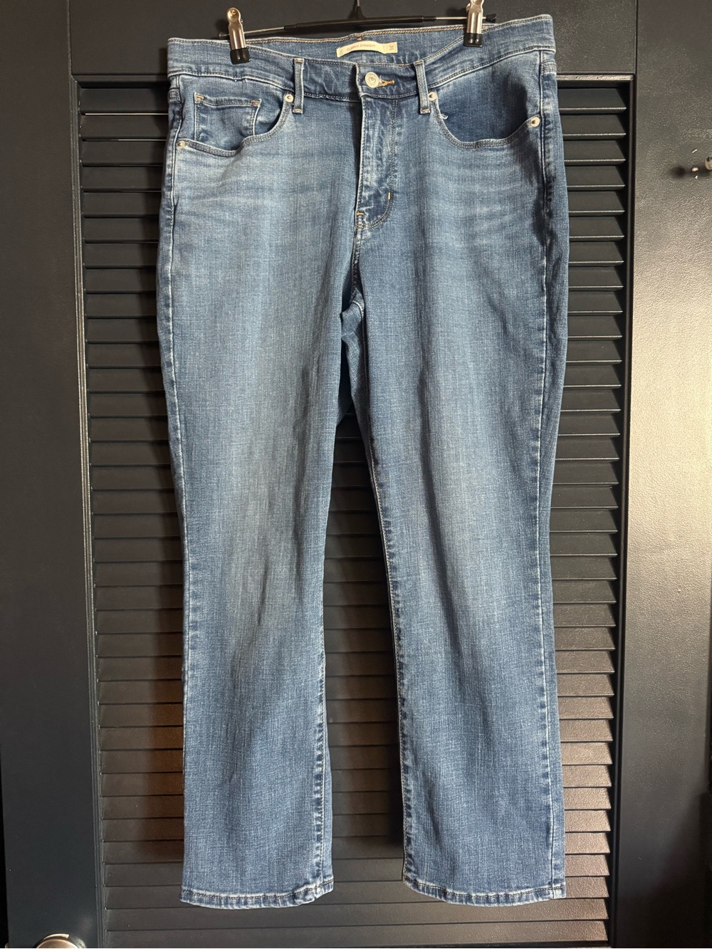 Levi’s Classic Straight Medium Blue Jeans Size 12 Short W31 L28